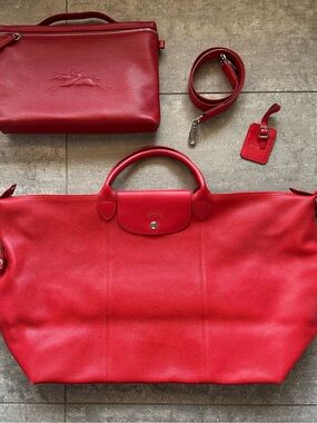 LONGCHAMP ALL LEATHER GIANT RED GRAINED LEATHER TRAVEL BAG LIMITED EDITION